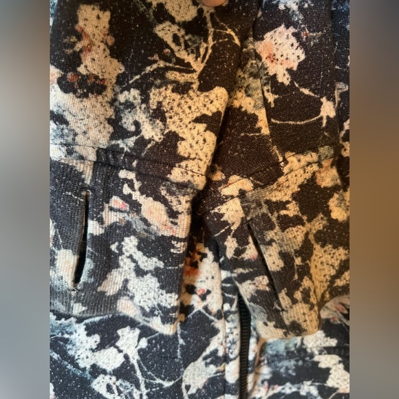 Lululemon Scuba Hoodie Cotton Fleece EUC Spring Bloom Multi / Alpine White Sz 4 - Picture 8 of 9